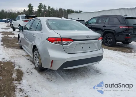 2022 Toyota Corolla Le z USA, uszkodzony, nr VIN 5YFEPMAE9NP310292